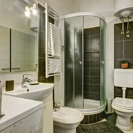 Appartement In A Period - Private Parking Pula