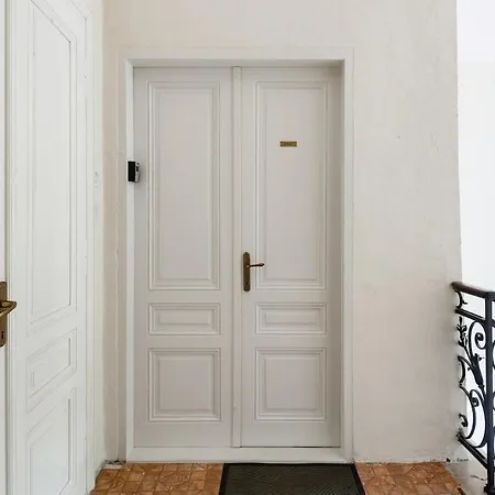 Apartman In A Period - Private Parking Pula